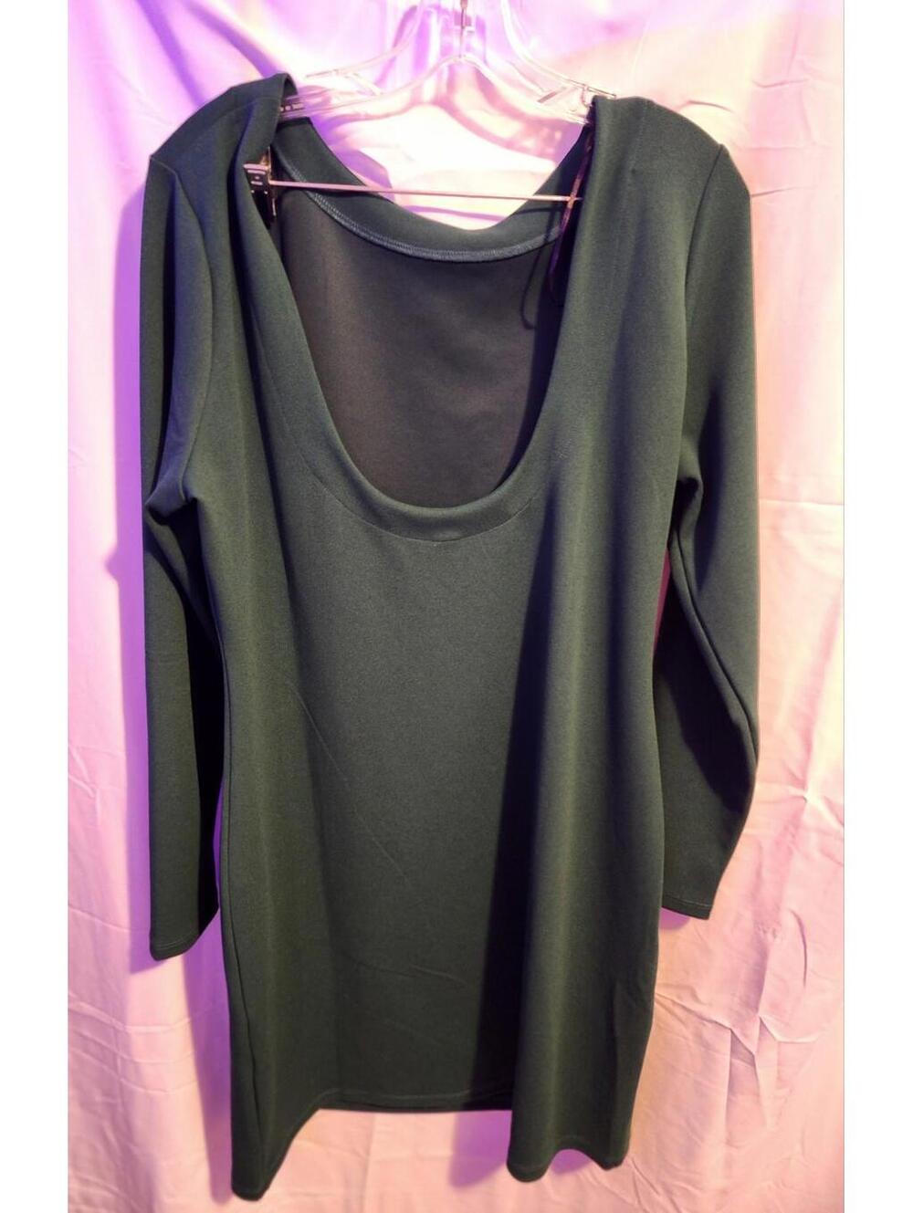 NWT H&M Low Back Midi Dress. Green. Size XL. New with Tags